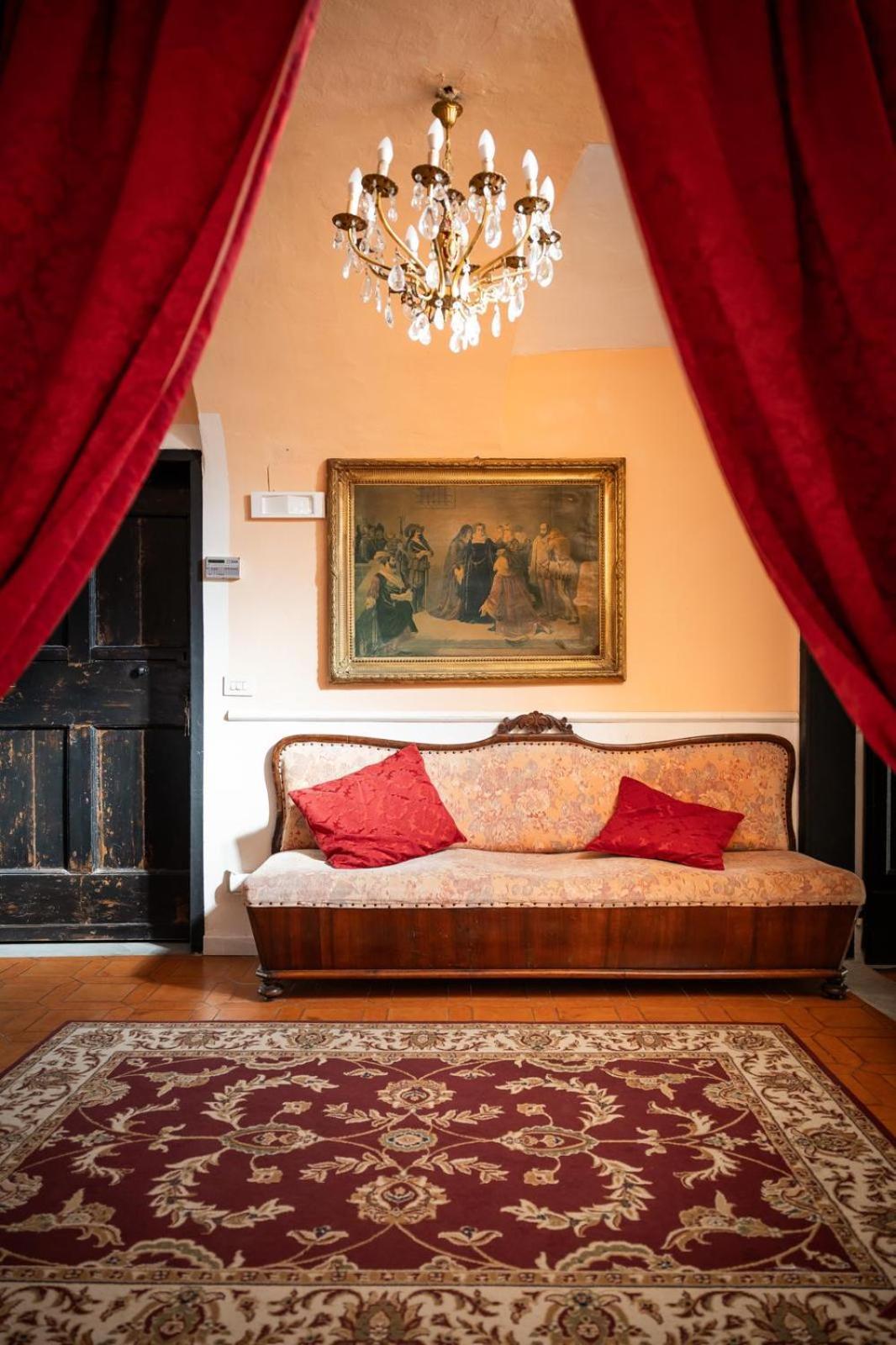 La Foresteria Di Palazzo Picedi Benettini Sarzana Dış mekan fotoğraf